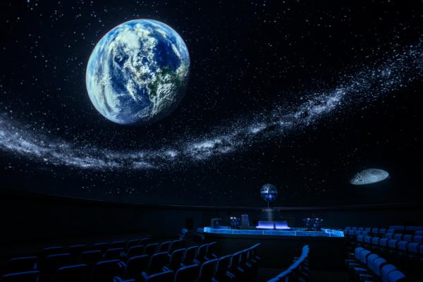 福岡市で満天の星! 六本松ドームシアターがアツイ!