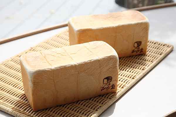 朝食に、話題の食パンはいかが?【中央区・博多区編】