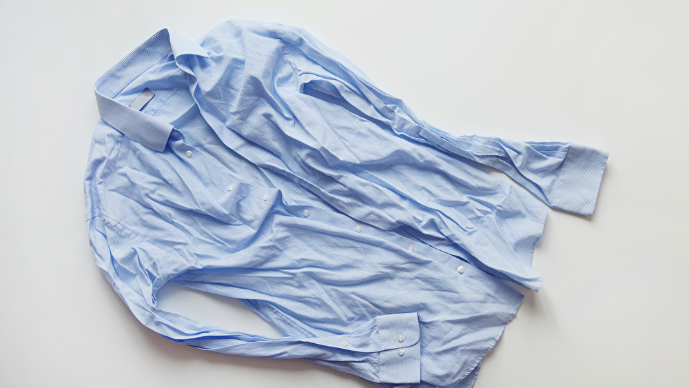洋服のシワを簡単に取りたい! 使えるグッズや方法をご紹介