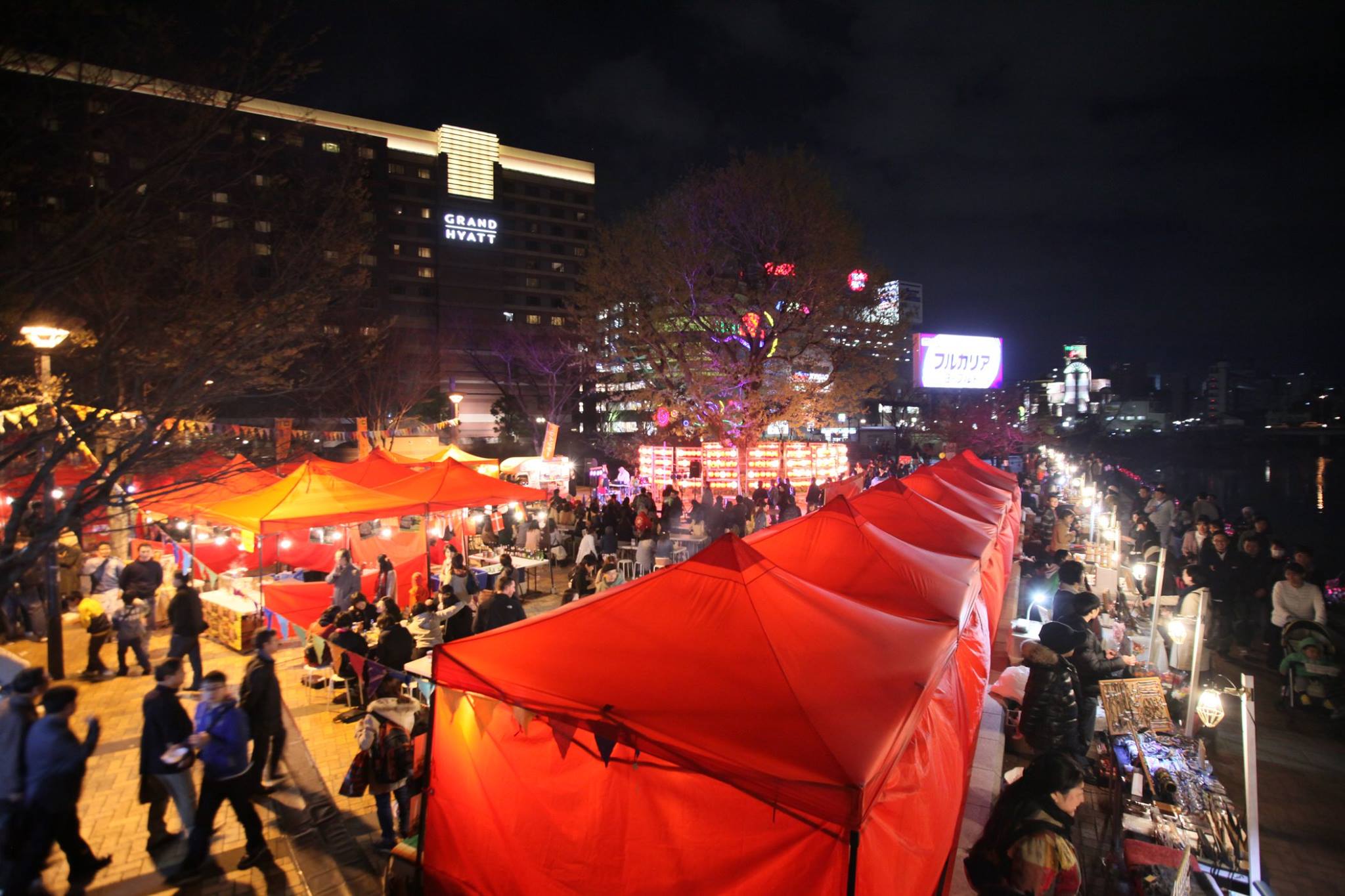 夜の週末イベント「千年夜市」。秋までロングラン開催！