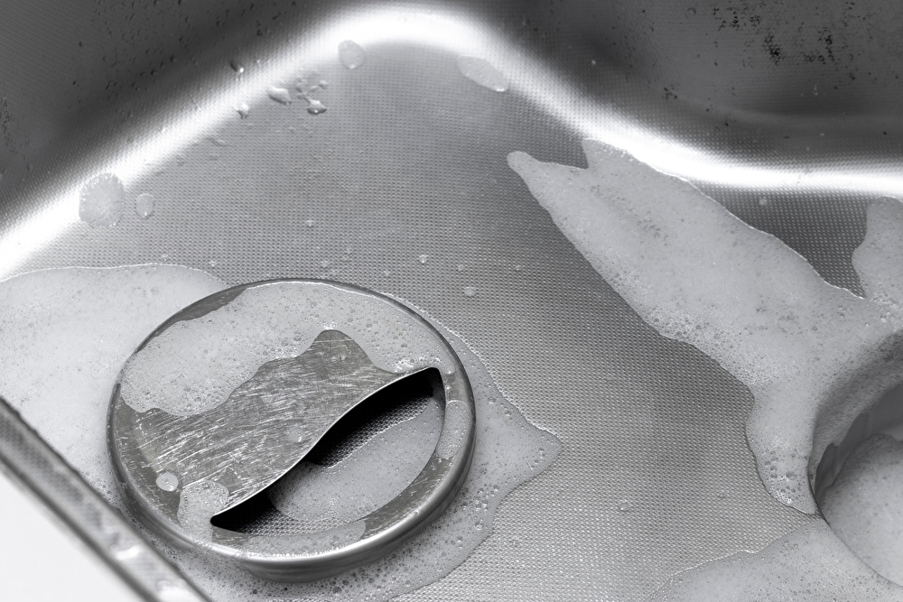 なんか臭う? キッチン排水口の簡単お手入れの仕方