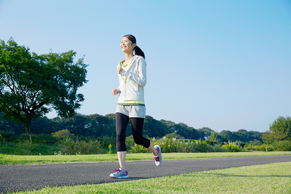 朝が苦手な人必見！すっきり起きられる毎日の過ごし方