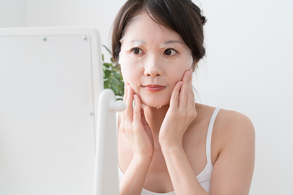夏の乾燥対策におすすめのシートマスク!効果的な使い方は?