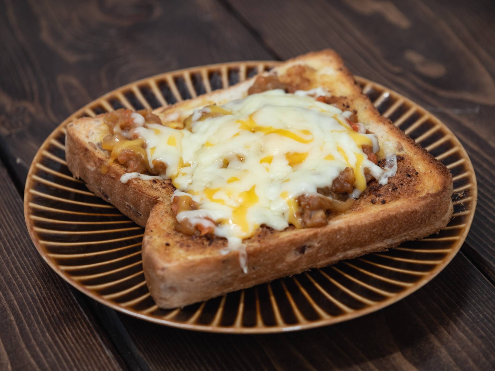 忙しい朝にぴったり!おいしい時短トーストレシピ6選