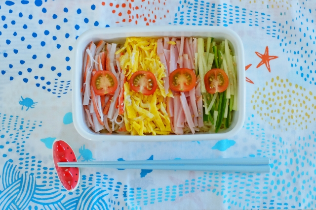 暑い日に食べたい！冷たい麺弁当の作り方と持ち運びのコツ
